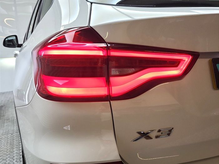 BMW X3 2021