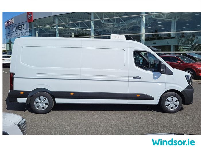 Nissan Interstar 2025