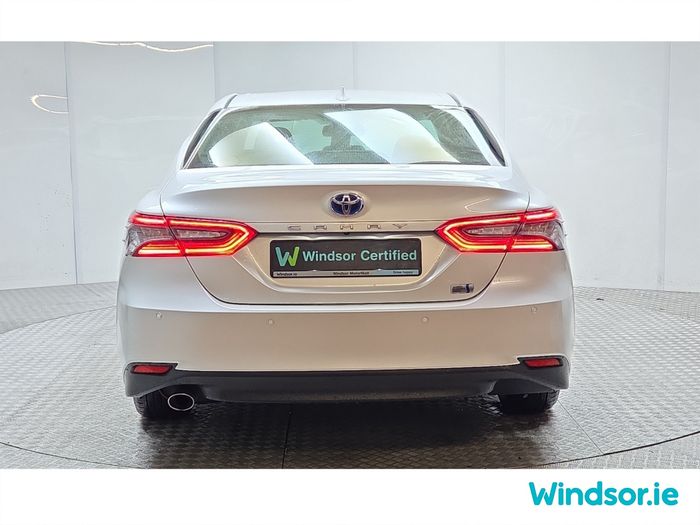 Toyota Camry 2021