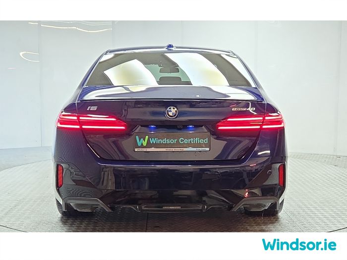 BMW i5 2023