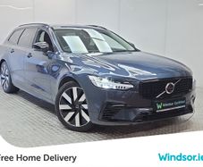 Volvo V90 2025