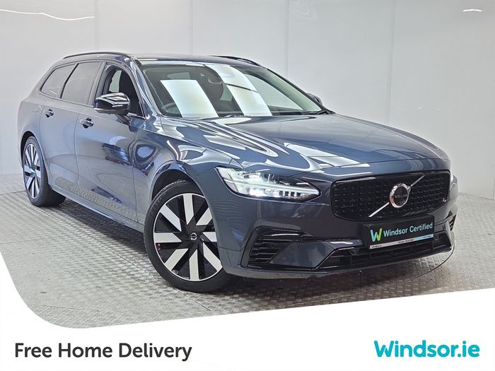 Volvo V90 2025