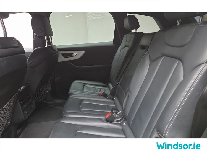 Audi Q7 2023