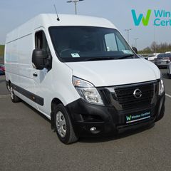 Nissan NV400 2021
