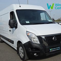 Nissan NV400 2021