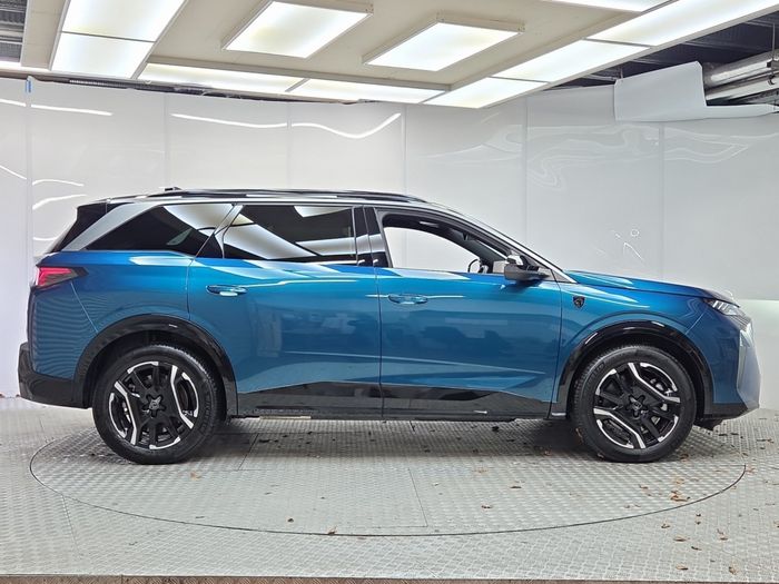 Peugeot 5008 2025