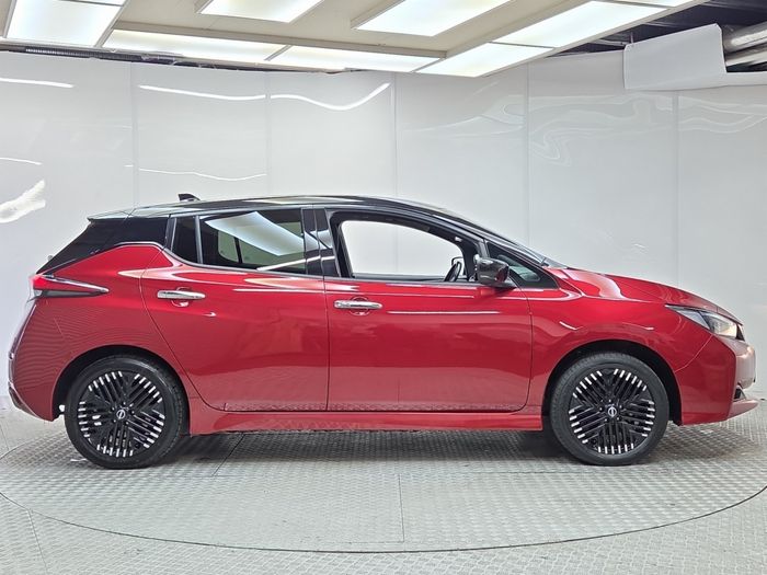 Nissan Leaf 2023