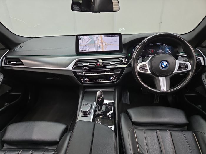 BMW 5 Series 2023