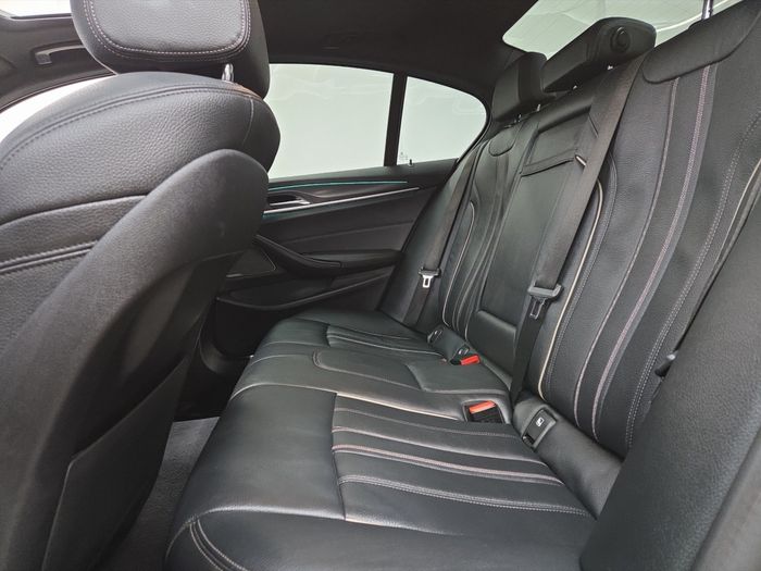 BMW 5 Series 2023