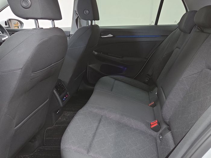 Volkswagen Golf 2021