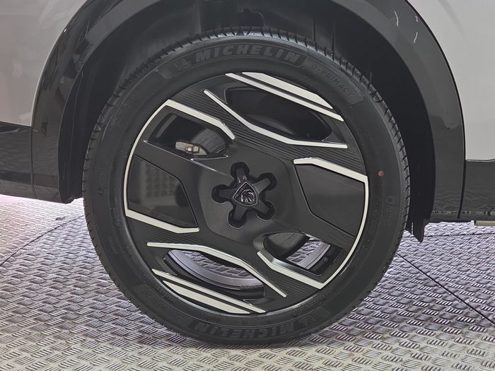 Peugeot 5008 2025