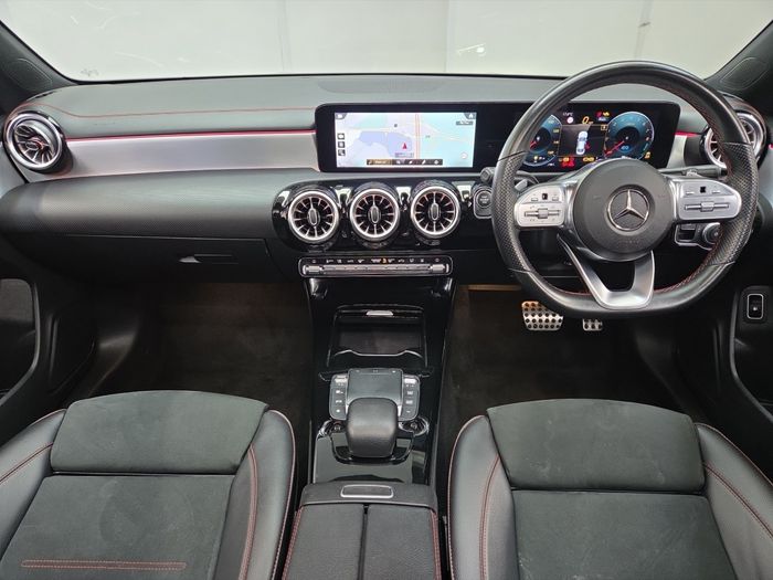 Mercedes-Benz CLA 2023
