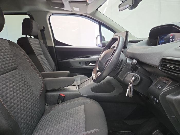 Peugeot Rifter 2025