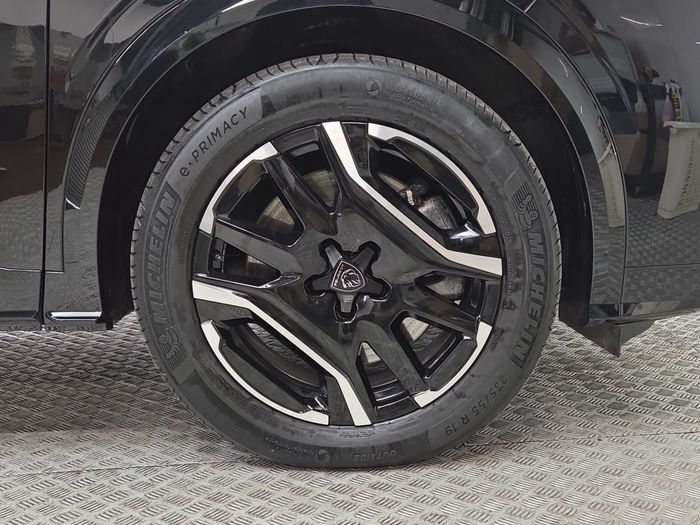 Peugeot 5008 2025