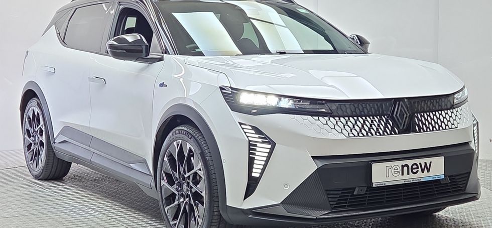 Renault Scenic E-Tech 2025