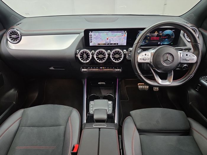 Mercedes-Benz EQA 2024