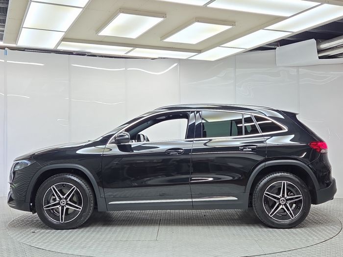 Mercedes-Benz EQA 2024
