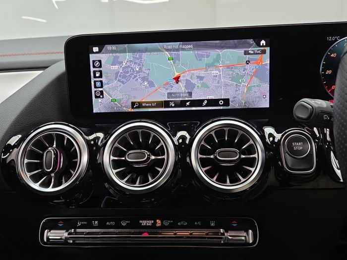 Mercedes-Benz EQA 2024