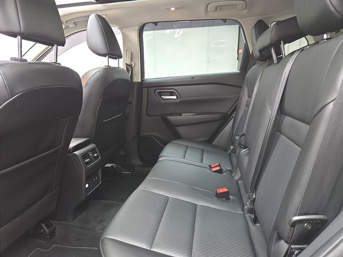 Nissan X-Trail 2025