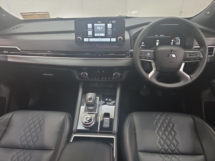 Mitsubishi Outlander 2024