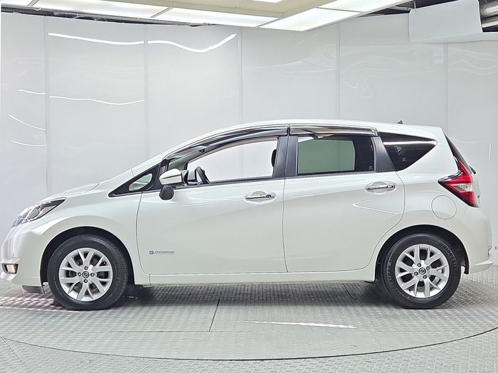 Nissan NOTE 2020