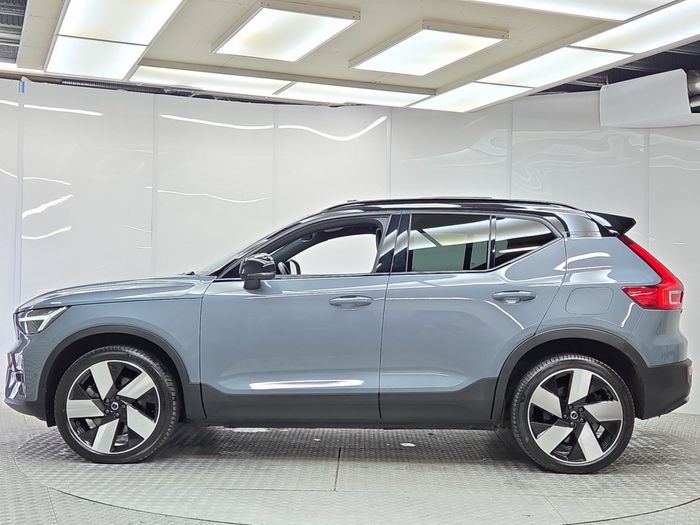 Volvo XC40 2023