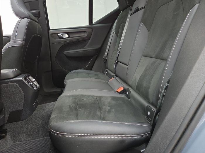 Volvo XC40 2023