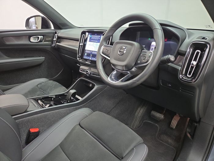 Volvo XC40 2023