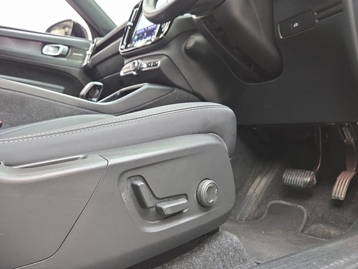 Volvo XC40 2023