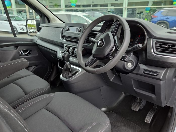 Renault Trafic Passenger 2024