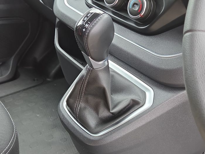 Renault Trafic Passenger 2024