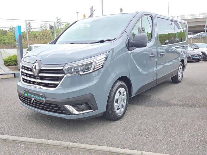 Renault Trafic Passenger 2024
