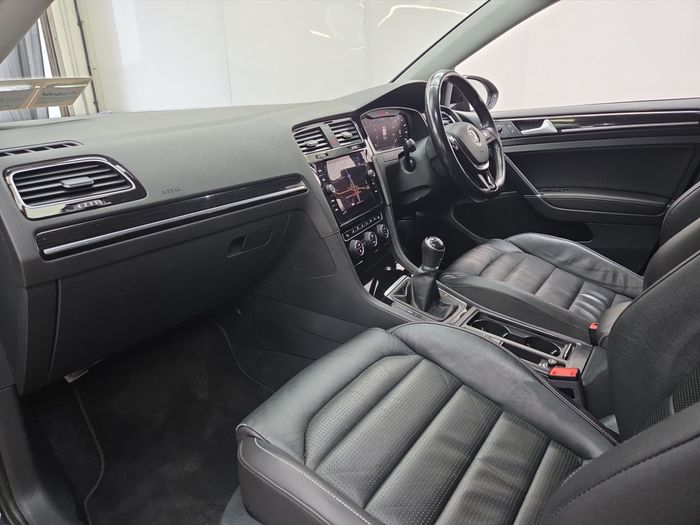 Volkswagen Golf 2020