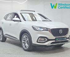 MG HS 2022