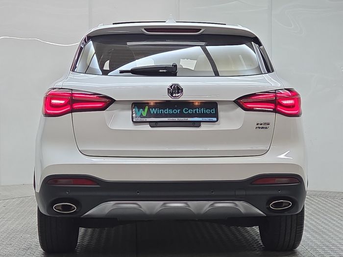 MG HS 2022