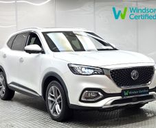 MG HS 2022