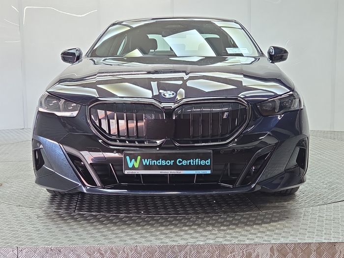 BMW i5 2024