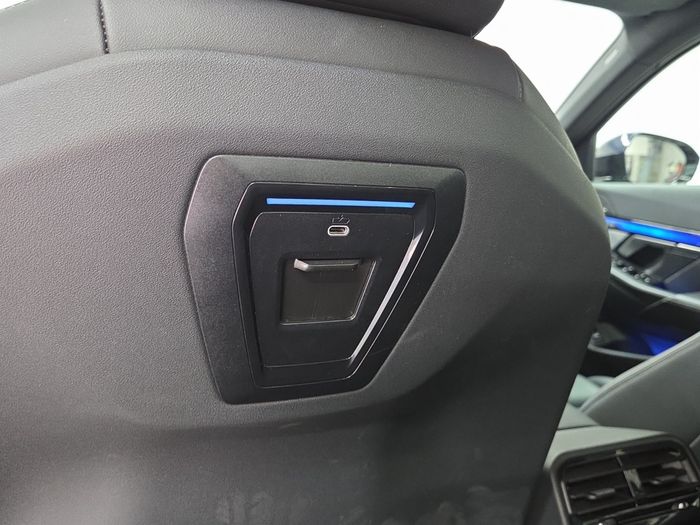 BMW i5 2024