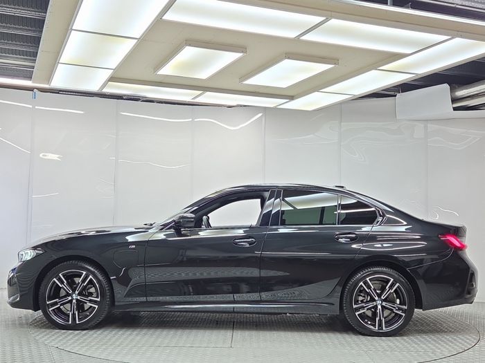 BMW 3 Series 2025