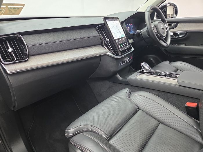 Volvo XC90 2025