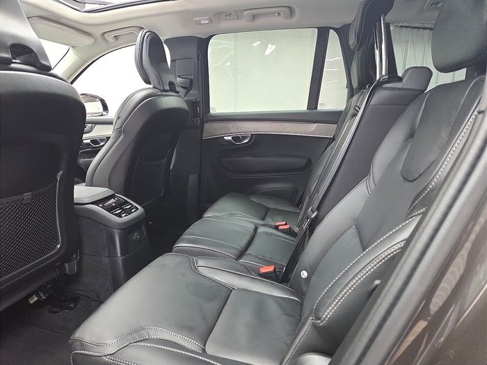 Volvo XC90 2025