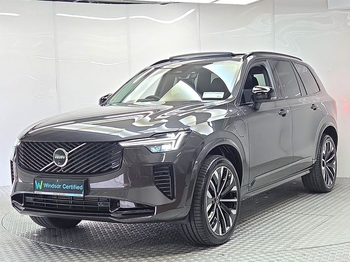 Volvo XC90 2025