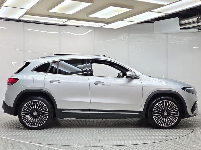 Mercedes-Benz EQA 2023