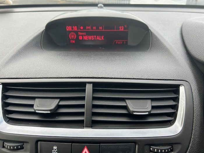 Vauxhall Mokka 2014