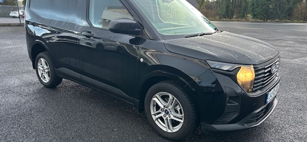 Ford TRANSIT COURIER 2024