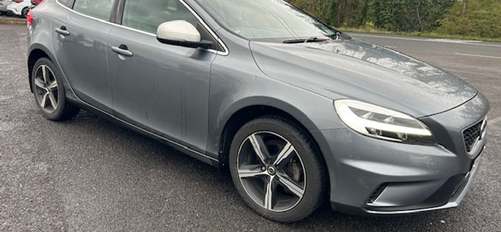 Volvo V40 2017