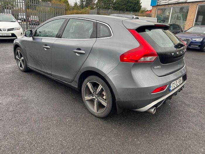 Volvo V40 2017