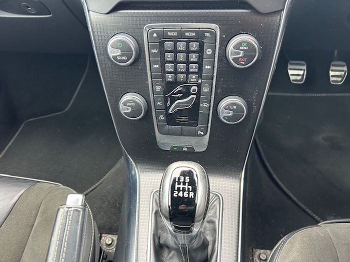 Volvo V40 2017