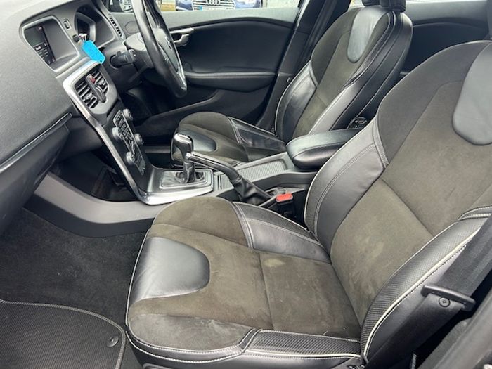 Volvo V40 2017