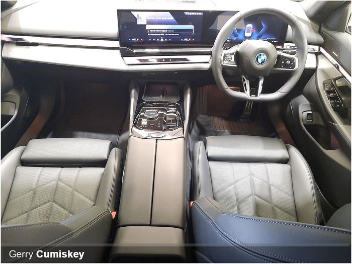 BMW i5 2025